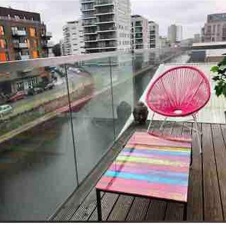Lovely 2Br Apartment W/ City View Londen Buitenkant foto