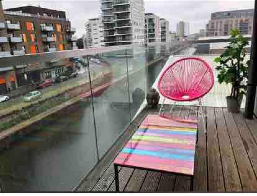 Lovely 2Br Apartment W/ City View Londen Buitenkant foto